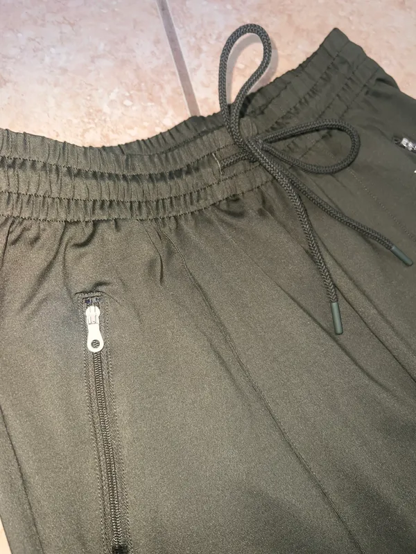 American Eagle Joggers - Image 3