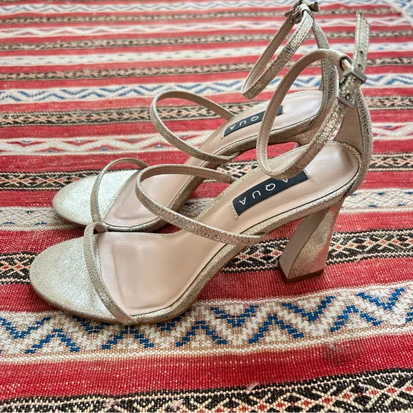 Aqua x Maeve Reilly Women's “Jenni Strap” Gold Strappy Heels Size 9 - Image 3