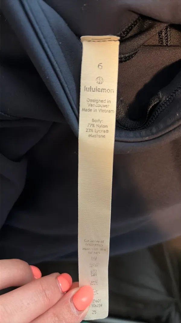 Navy Blue Lululemon Leggings - Image 4