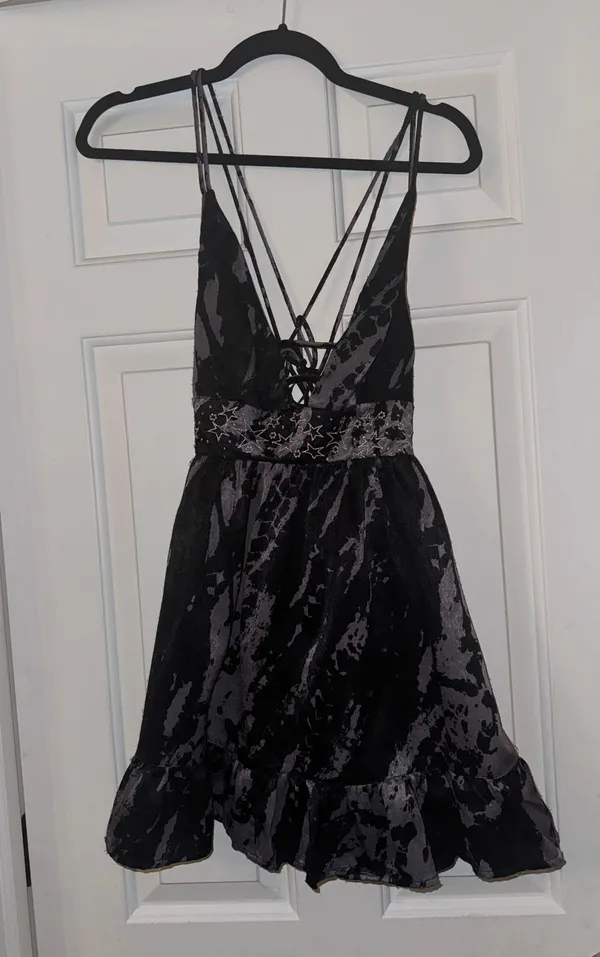 Urban Outfitters XS star embroidered strappy flowy mini dress - Image 2