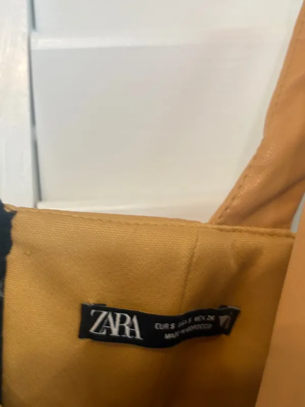 Zara Gold Faux Leather Crop Tank Size Small - Image 5