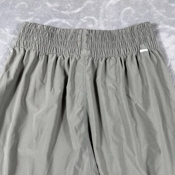 Vuori Women Small Villa Jogger Pants Army Green Stretch Sporty Silky Soft - Image 5