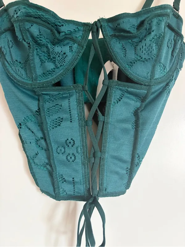 Urban Outfitters Lace Fairycore Romantic Corset Style Bustier Green Cami Top Medium Whimsical - Image 4