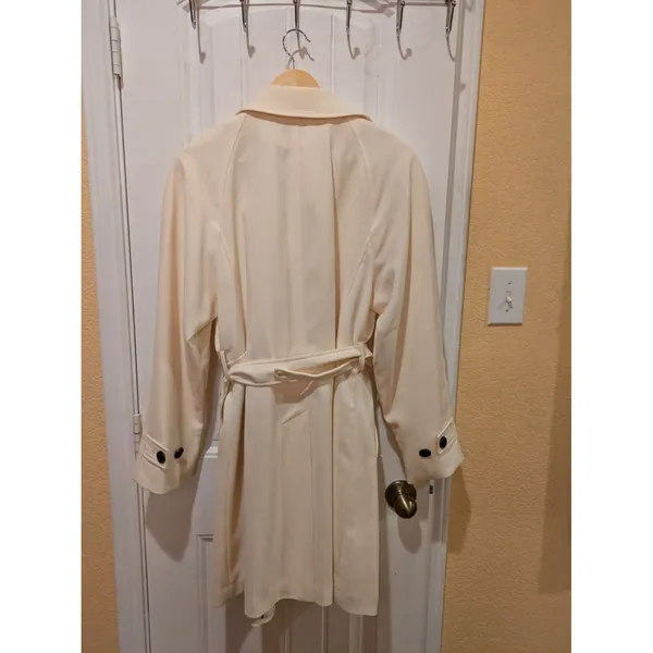 Ann Klein Belted Trench Coat Ivory- Women’s M - Image 11