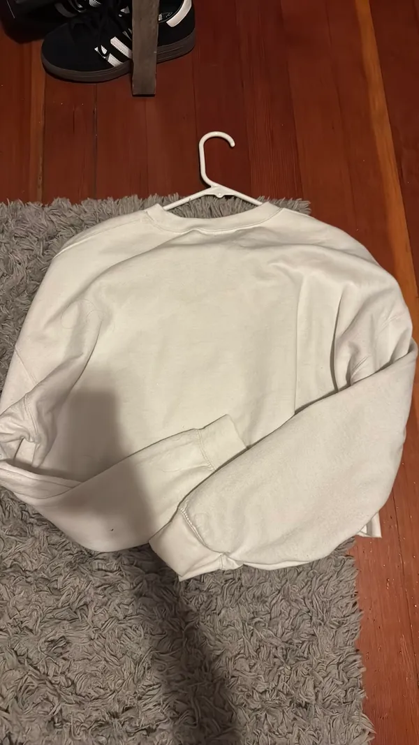 Friends themed cropped crewneck White - Image 2