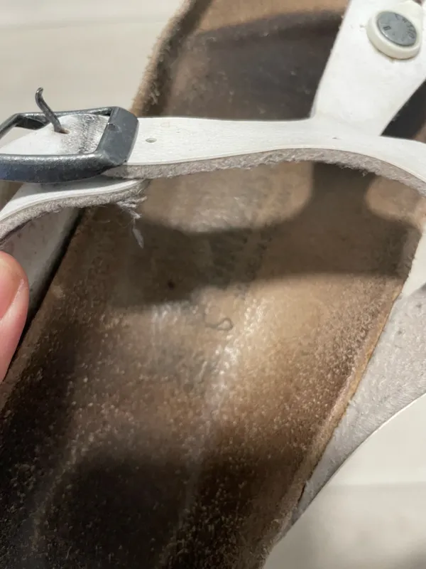 Birkenstock Gizeh Sandals - Image 4