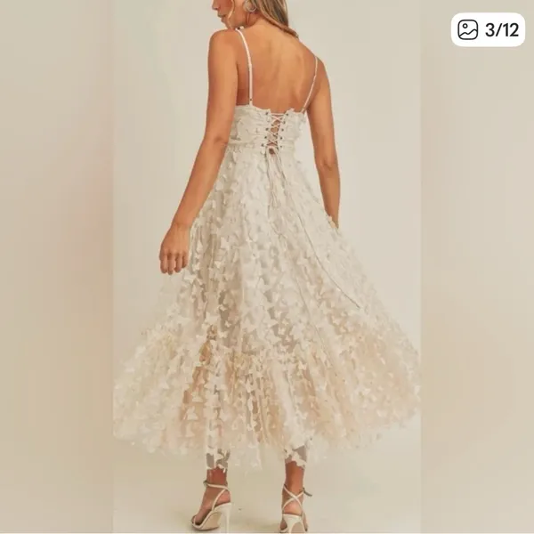 Thirty Thirty Elegant Cream Maxi Dress with Floral Accents - Image 2