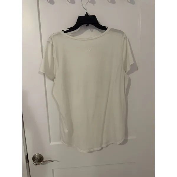 Lululemon White Shirt – Estimated Size Medium - Image 4