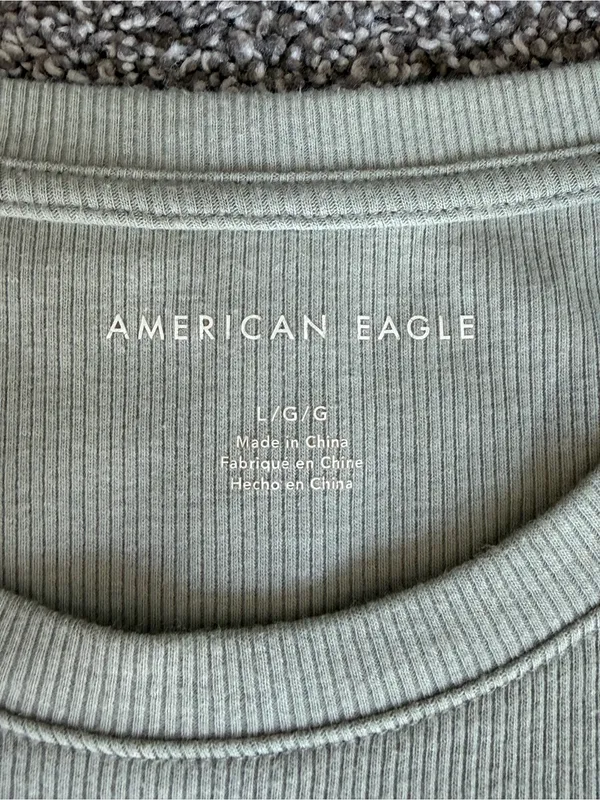 American Eagle Women’s L Sage Green Ribbed Cropped Tank Top Soft Stretch - Image 3