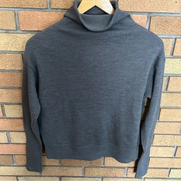 Wilfred Aritzia Cyprie Sweater 100% Merino Wool Mock Turtleneck Gray Size XS - Image 5
