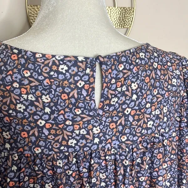 Universal Threads • floral puff sleeve smocked top - Image 6