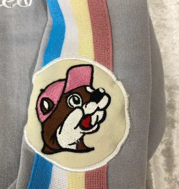 Buc-ee’s Striped crew neck sweater Sweatshirt Size small - Image 9