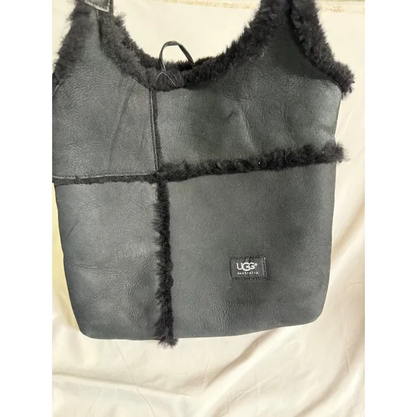 UGG Australia Black Suede Shearling Crossbody Bag Leather Strap Hobo - Image 5
