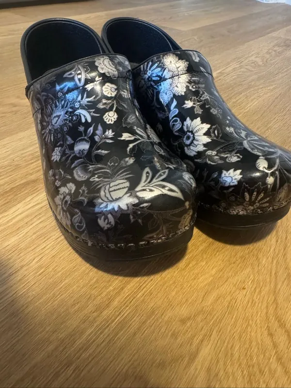 Dansko Professional Floral Patent Leather Clogs Women’s EU 41 US 10.5–11 - Image 7