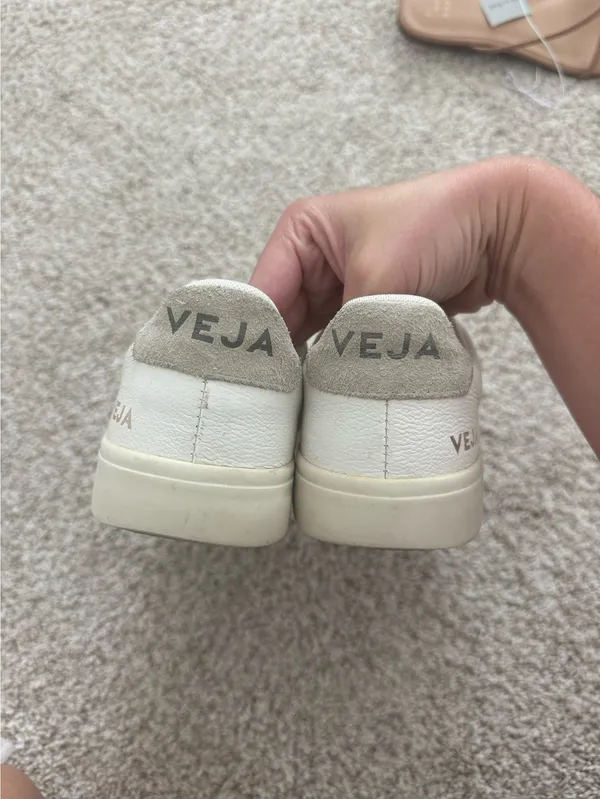 VEJA Sneakers - Image 3