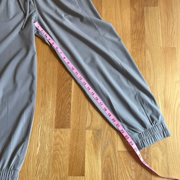 YPB Your Personal Best MotionTEK Jogger Pants Women’s Small Short Taupe Stretch - Image 8