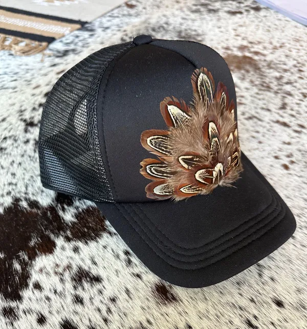 Western feather trucker hat Black - Image 2
