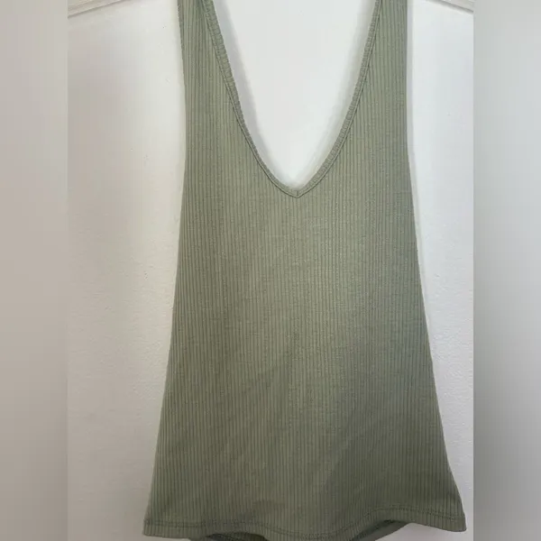 American Eagle Ribbed Halter Top Open Back V Neck Size XS Green - Image 3
