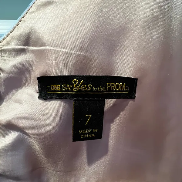 Say Yes To The Prom Prom Dress Junior's V-Neck Ballgown Size‎ 7 - Image 6