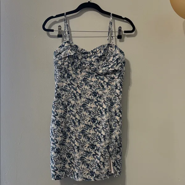 Abercrombie & Fitch Blue Floral Mini Dress Size Medium - Image 2