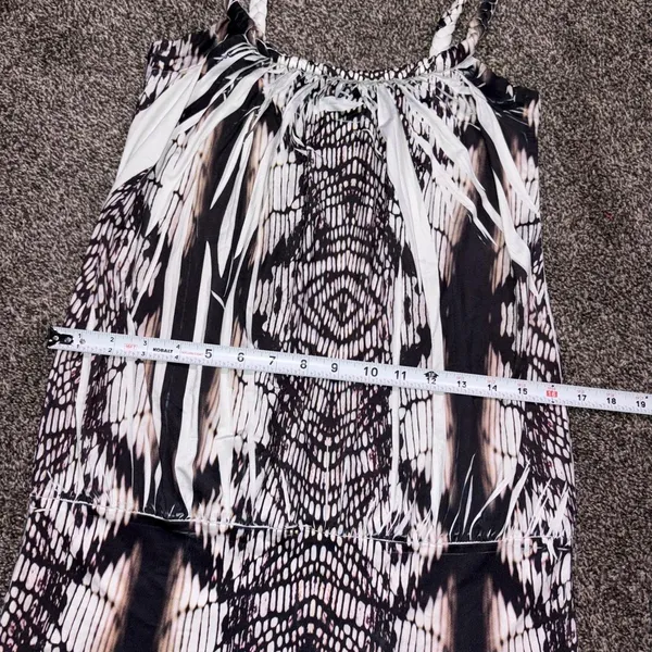 Wet Seal black & white geometric print tank top with tie front detail, size L - Image 5