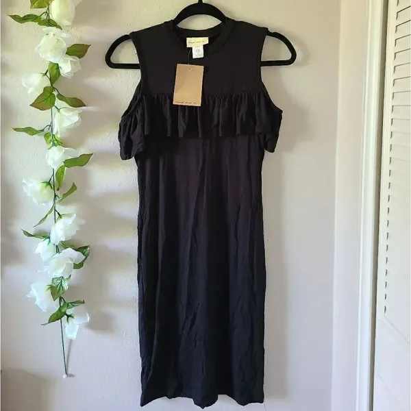 NWT enough about me size small sleeveless ruffled bodice dress - Image 2