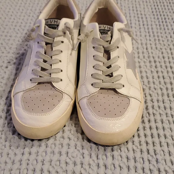 Vintage Havana Women's White Silver Sneaker Size 9 (#2) - Image 5