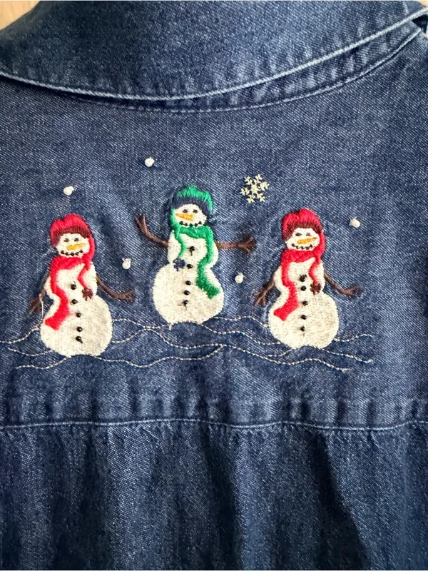 KAREN Scott small Denim Christmas embroidered button up - Image 4