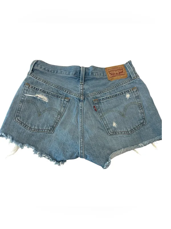 Women’s Levi Strauss Jean Button Front Shorts Size 27 - Image 2