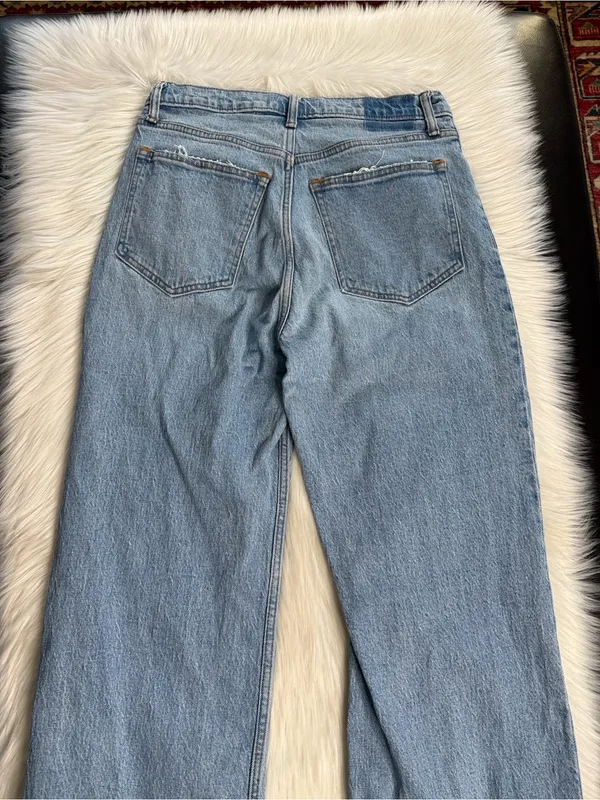 Abercrombie The 90’s Relaxed High Rise Cuffed Jeans - Image 7