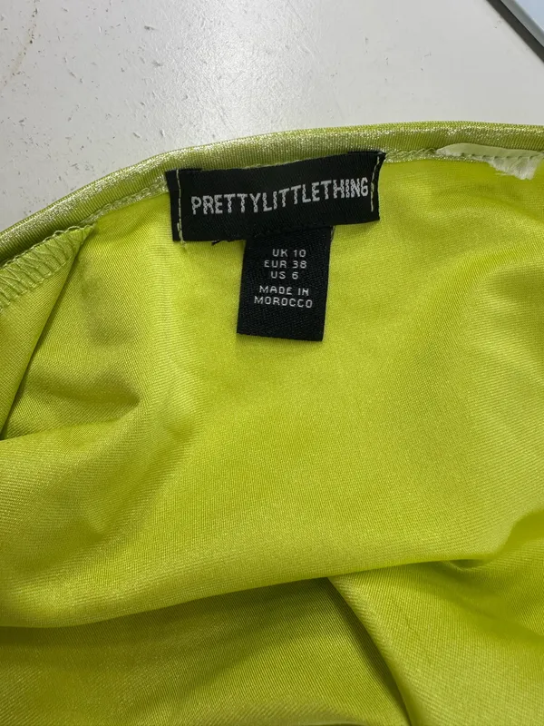 Pretty Little Thing Green Silk Top - Image 3
