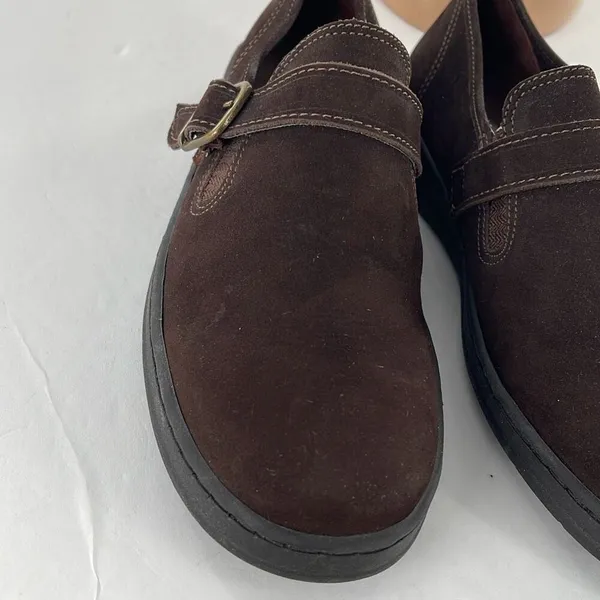 Azalea size 6 brown suede loafers - Image 2