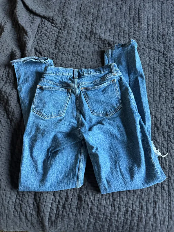 Abercrombie High-Rise Jeans Ultra Straight - Image 2