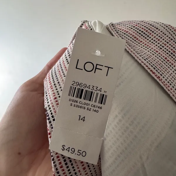 LOFT Button‎ Tab Riviera Shorts with 4 Inch Inseam Red and White - Image 7