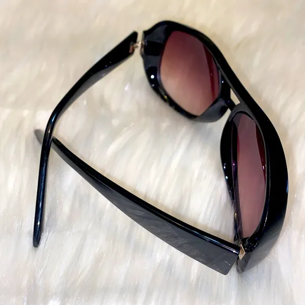 Black Sunglasses - Image 2