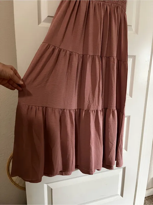 Women's Tiered Smocked Midi Dress in Dusty Pink Sz L - Image 6