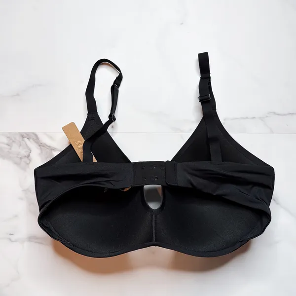 NWT Skims Wireless Form Push-Up Plunge Bra  - Image 3
