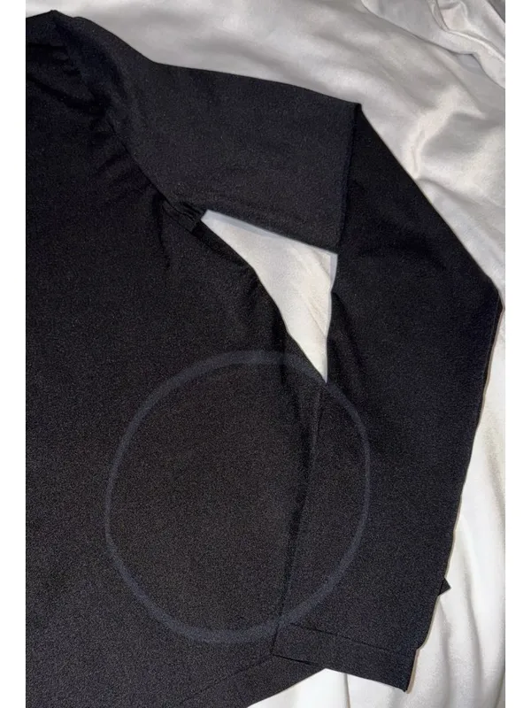 Aritzia Large Sinch Smooth Seamless Cropped Long sleeve Top in Black Layering - Image 6