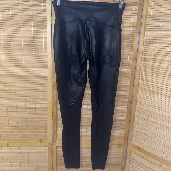 Spanx black faux leather leggings pants woman’s size Large - Image 3