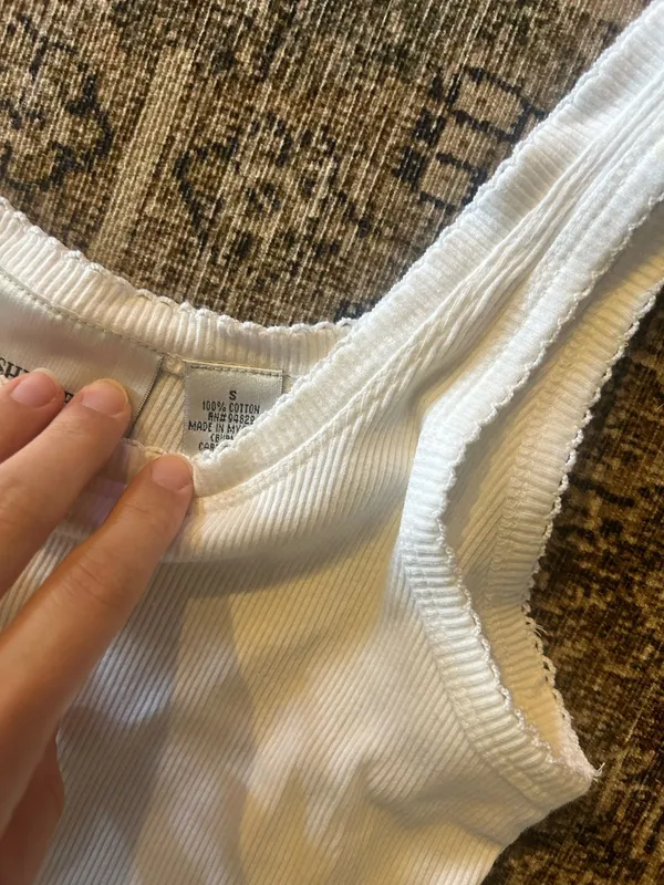 White tank with detail - Image 3