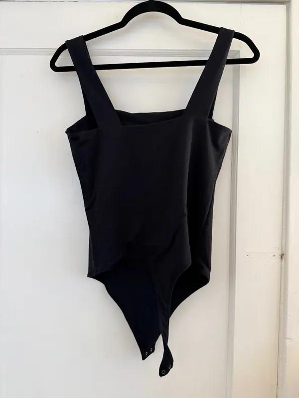 Abercrombie Black Bodysuit - Image 4
