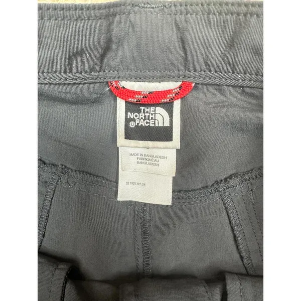 The North Face grey gorpcore nylon utility shorts Size 6 - Image 4