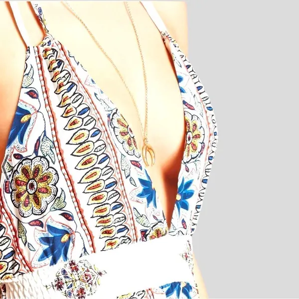 Selfie Leslie floral halter maxi dress! - Image 5