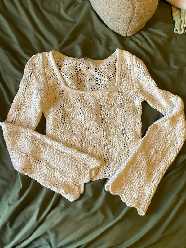 Hollister Crochet Sweater - Image 3