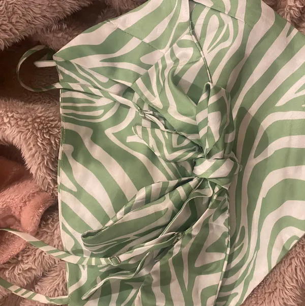 Princess Polly Green Zebra Satin Top - Image 2