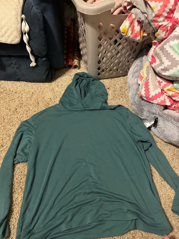 Xersion green hooded shirt  - Image 2
