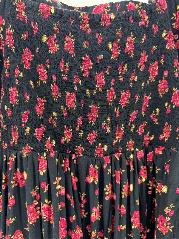 Old Navy Black Long-Sleeve Floral Square-Neck Dress smocked L dark romance - Image 4