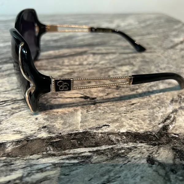 Jessica Simpson Elegant Black and Gold Sunglasses with Hard Case NWOT - Image 5