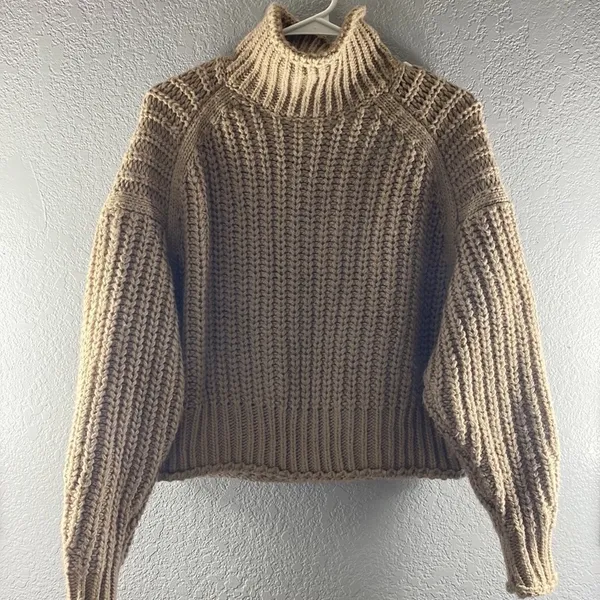 H&M Chunky Knit Turtleneck Boxy Sweater - Image 7