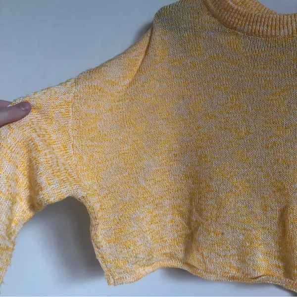 H&M  Cropped Sweater - Image 2